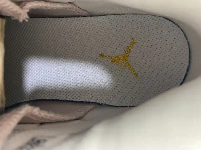 Gold Air DH9696-100 Hoops Jordan 6 (W) Retro 0531